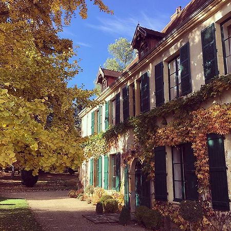Chateau De Martigny Poisson Exterior foto